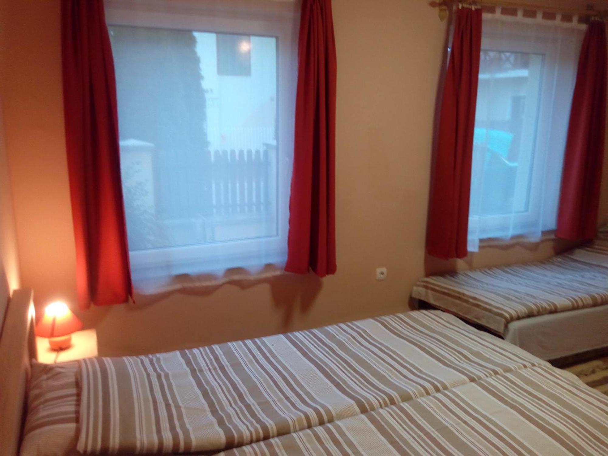 Éva vendégház Guesthouse Hajdúszoboszló Exteriér fotografie