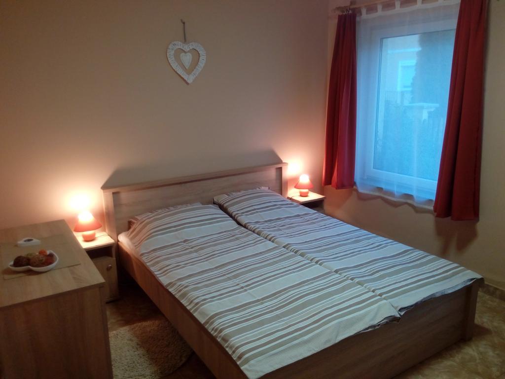 Éva vendégház Guesthouse Hajdúszoboszló Exteriér fotografie