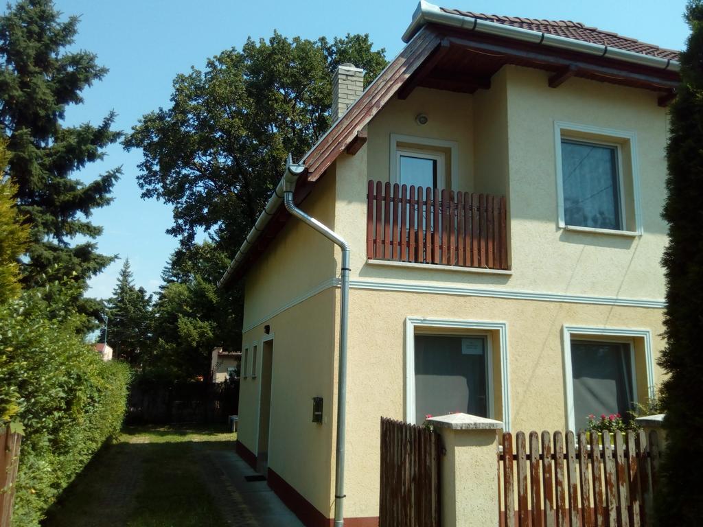 Éva vendégház Guesthouse Hajdúszoboszló Exteriér fotografie